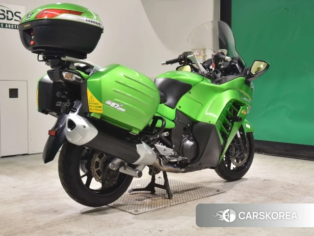 Проданный Kawasaki 1400GTR 2010 из Японии