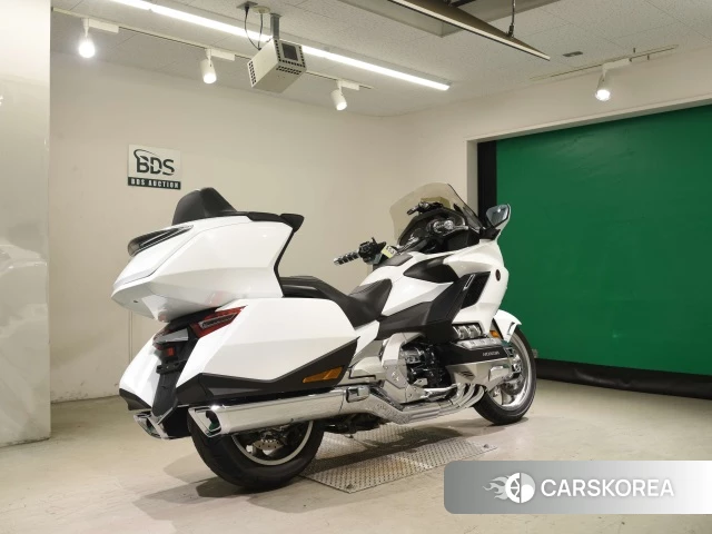 Проданный Honda GL1800 TOUR DCT 2019 из Японии, фото 2