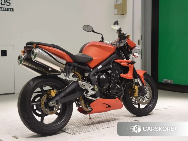 Проданный Triumph STREET TRIPLE R 2010 из Японии