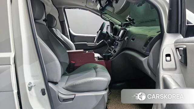 Hyundai The New Grand Starex id 4232342 из Кореи 18