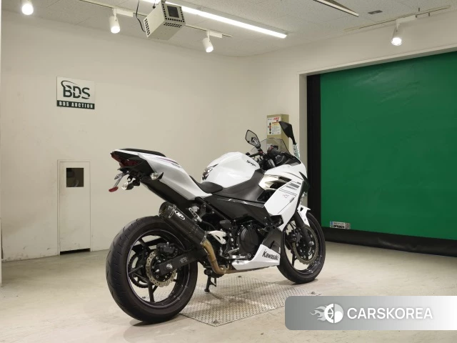Проданный Kawasaki NINJA 400 2023 из Японии, фото 2