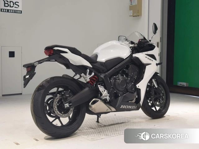 Проданный Honda CBR650R 2023 из Японии