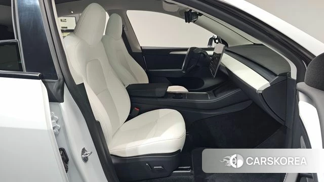 Tesla Model Y id 4691303 из Кореи 18
