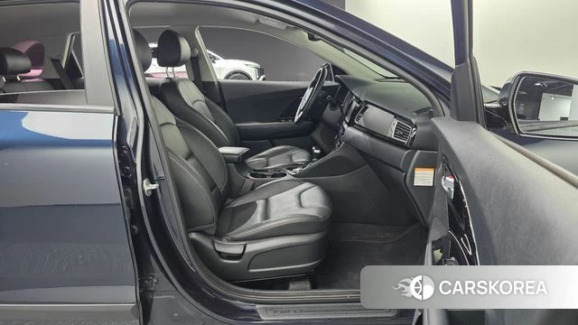 Kia Niro id 4430582 из Кореи 18