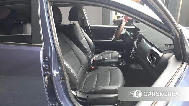 Kia Stonic id 4662719 из Кореи 18