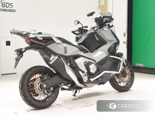 Проданный Honda X-ADV 750 2024 из Японии