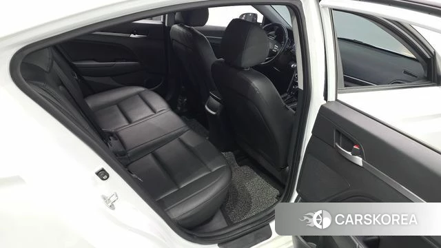 Hyundai The New Avante AD id 4188222 из Кореи 18