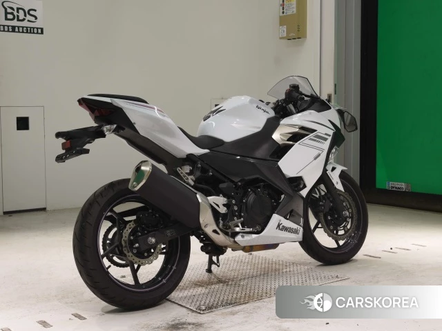 Проданный Kawasaki NINJA 400 2022 из Японии, фото 2