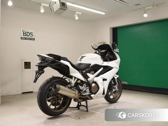 Проданный Honda VFR800F 2015 из Японии, фото 2