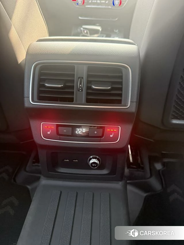 Audi Q5L id 4275728 из Китая 18