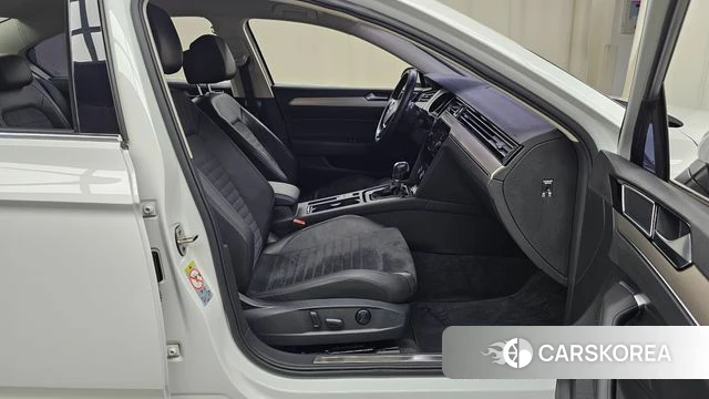 Volkswagen Passat GT (B8) id 4417423 из Кореи 18