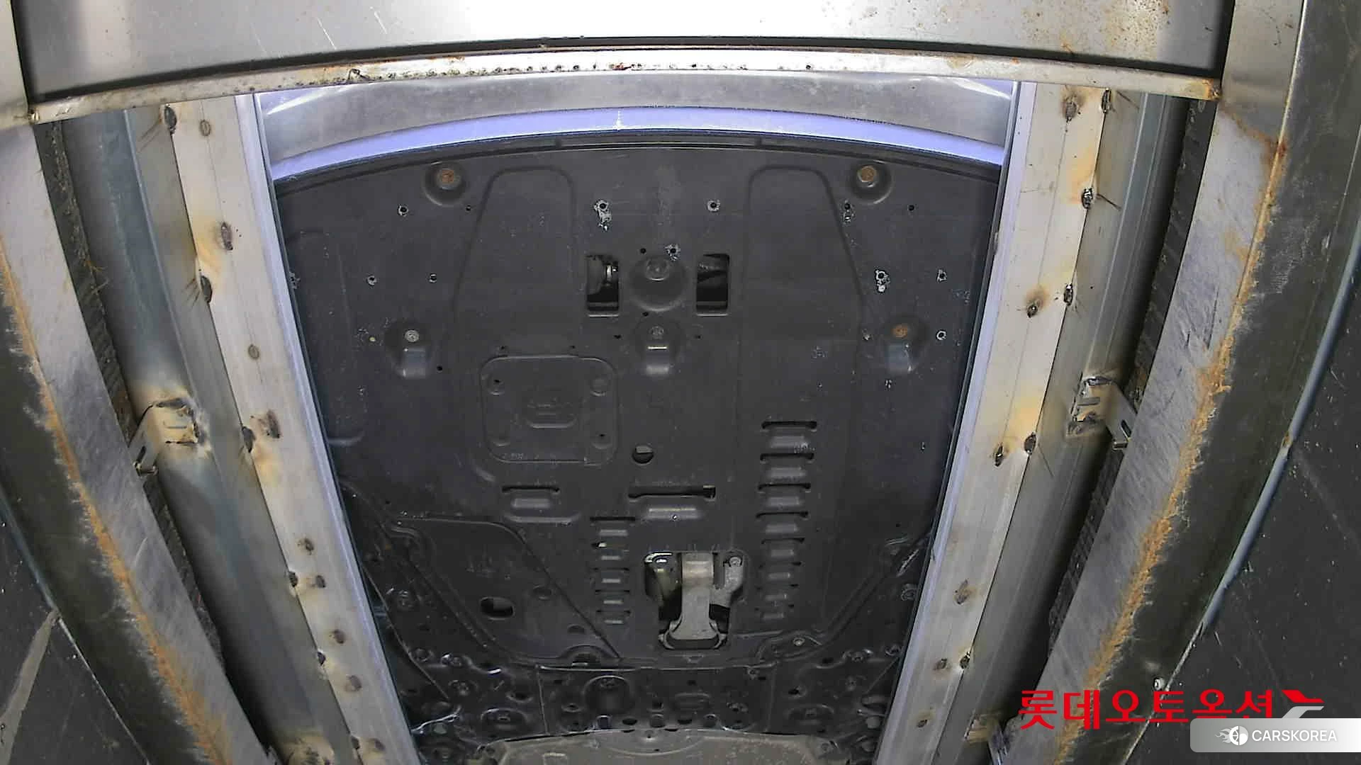 Kia Carnival id 3882086 из Кореи 18