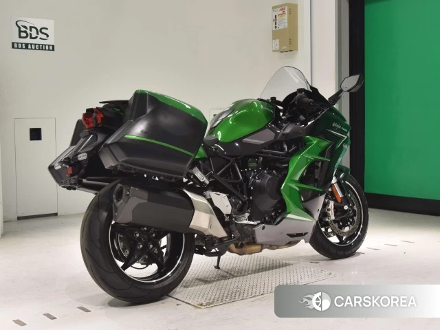 Проданный Kawasaki NINJA H2 SX 2023 из Японии, фото 2