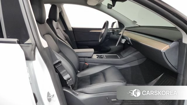 Tesla Model Y id 4640581 из Кореи 18