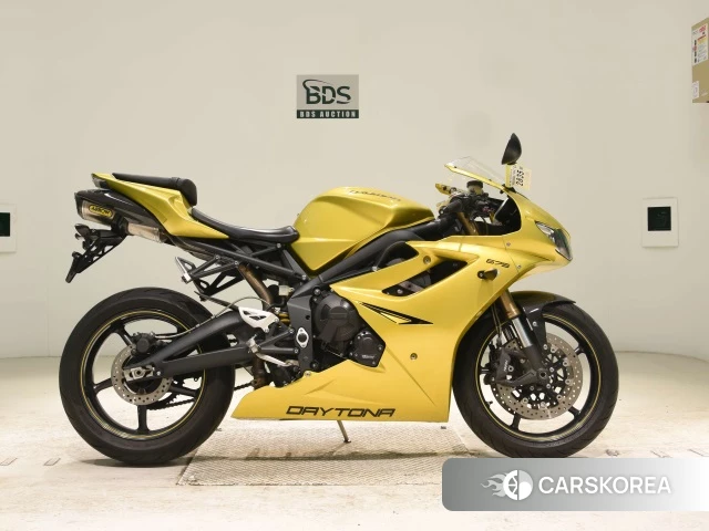 Triumph DAYTONA 675SE id 3946627 из Японии 18