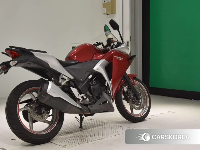 Проданный Honda CBR250R ABS 2011 из Японии, фото 2
