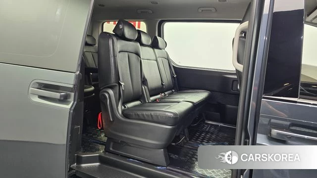 Hyundai Staria id 4898702 из Кореи 18