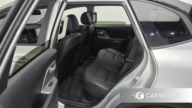 Kia Niro Plus id 4763631 из Кореи 18