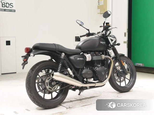 Проданный Triumph STREET TWIN 2017 из Японии