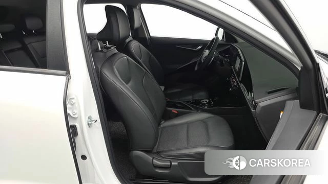 Kia Di Ol Nu Niro id 4640748 из Кореи 18