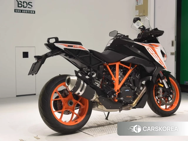 Проданный KTM 1290 SUPER DUKE GT 2019 из Японии, фото 2