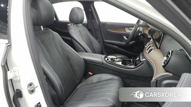 Mercedes-Benz E-Class W213 id 4424802 из Кореи 18