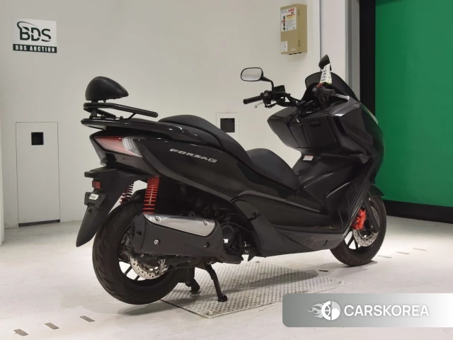 Проданный Honda FORZA 2013 из Японии