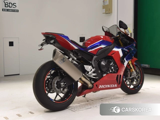 Проданный Honda CBR1000RR-R FIREBLADE SP 2021 из Японии, фото 2