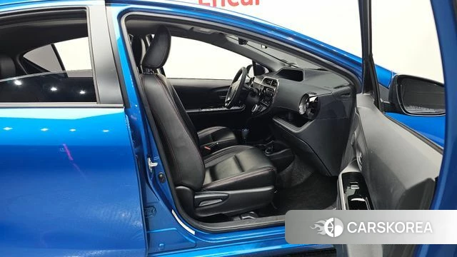 Toyota Prius C id 4667755 из Кореи 18