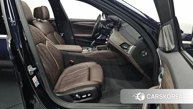 BMW 5 Series (G30) id 4722113 из Кореи 18