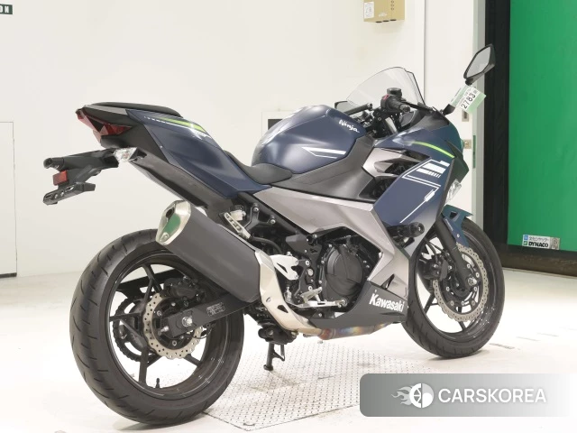 Проданный Kawasaki NINJA 400 2021 из Японии, фото 2
