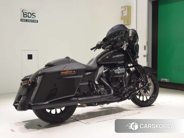 Проданный Harley-Davidson Street Glide FLHXS1870 2019 из Японии, фото 2