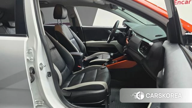 Kia Stonic id 4918763 из Кореи 18