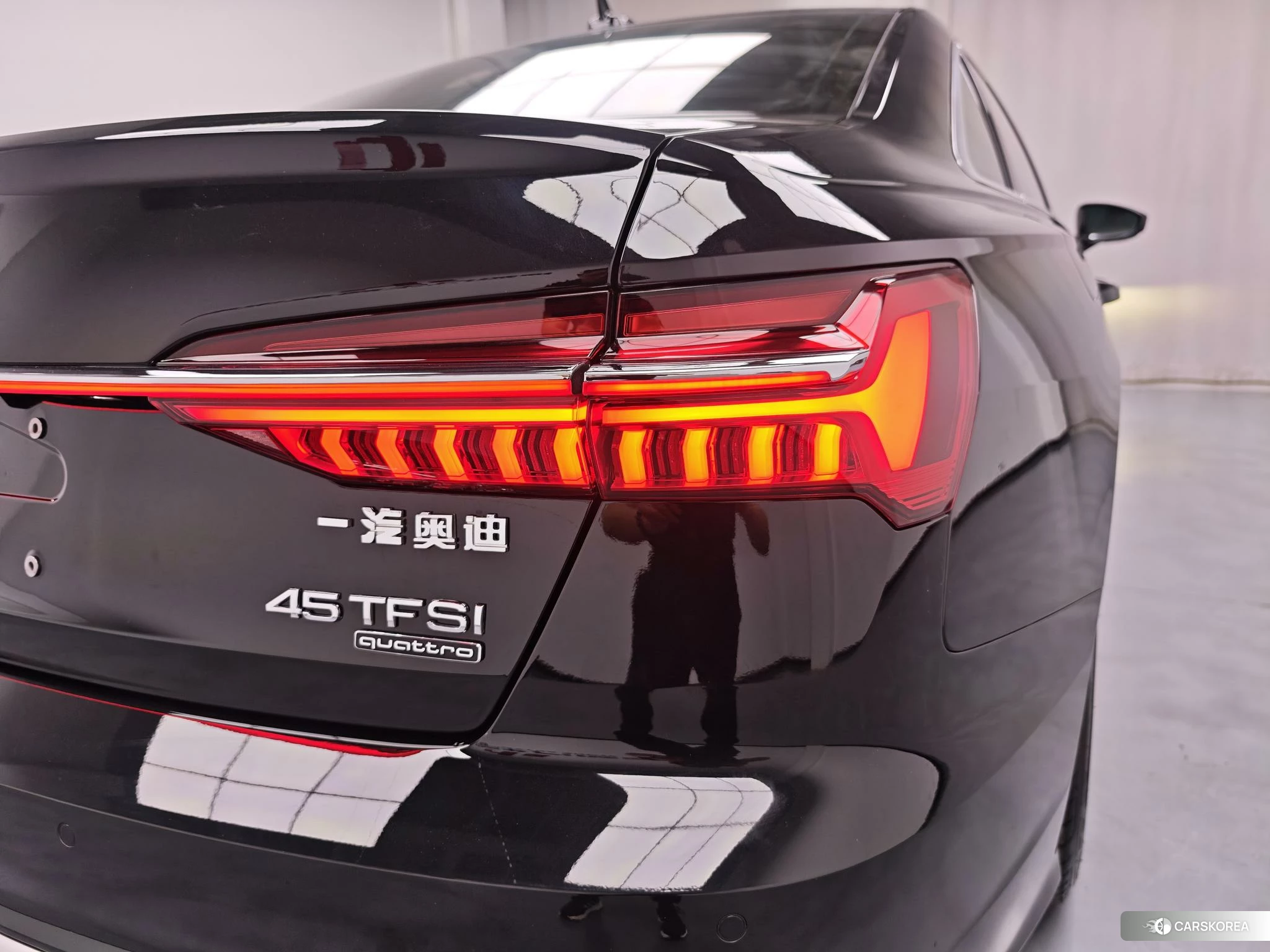 Audi A6L id 4467962 из Китая 18