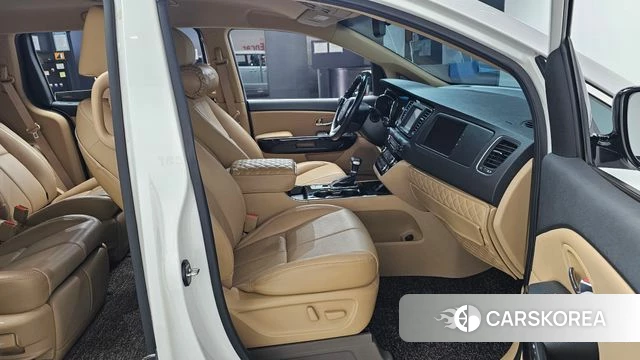 Kia The New Carnival id 4465416 из Кореи 18