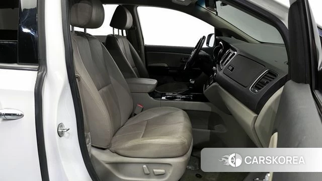 Kia The New Carnival id 4371694 из Кореи 18