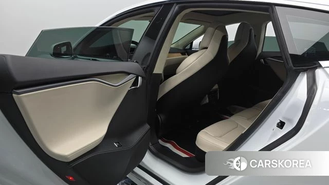 Tesla Model S id 4403255 из Кореи 18