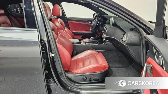 Kia Stinger id 4435278 из Кореи 18
