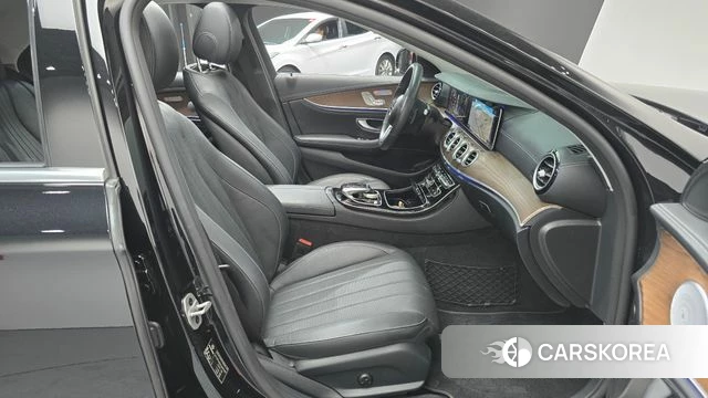 Mercedes-Benz E-Class W213 id 4383894 из Кореи 18