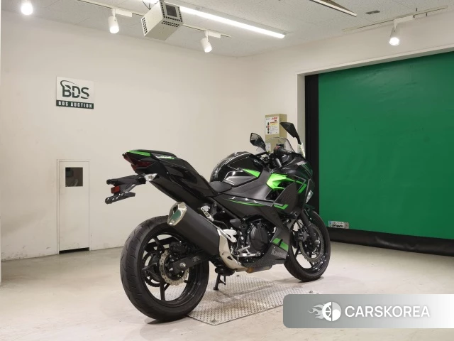 Проданный Kawasaki NINJA 400 2023 из Японии, фото 2