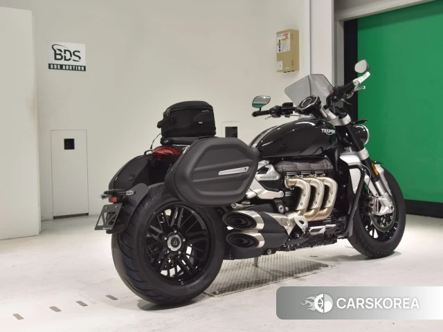 Проданный Triumph ROCKET 3 R 2022 из Японии, фото 2