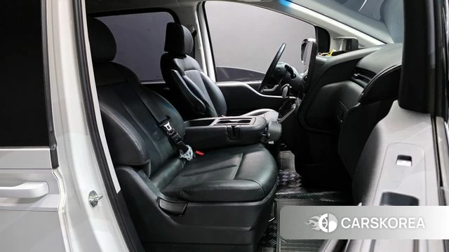 Hyundai Staria id 4223935 из Кореи 18