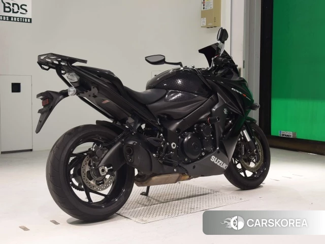Проданный Suzuki GSX-S1000F 2021 из Японии, фото 2