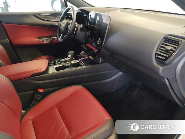 Lexus NX PHEV id 4272681 из Китая 18
