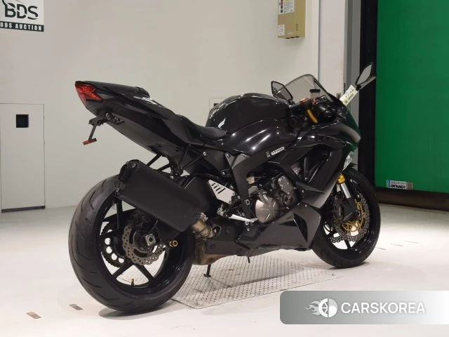 Проданный Kawasaki ZX-6R NINJA ABS 2012 из Японии, фото 2