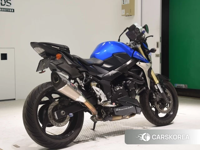 Проданный Suzuki GSR750 2014 из Японии, фото 2