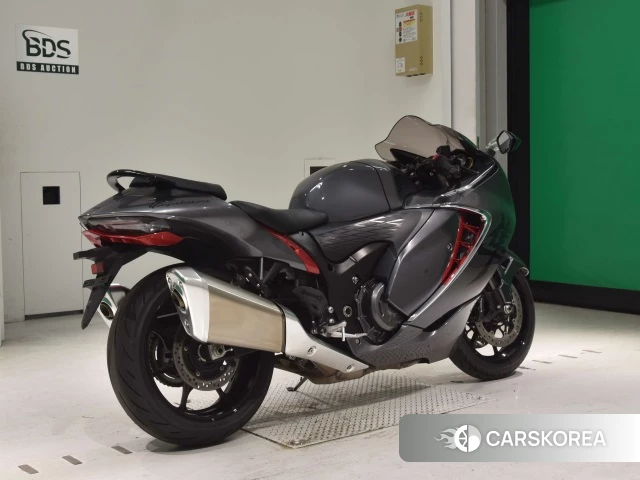 Проданный Suzuki GSX1300R HAYABUSA 2022 из Японии, фото 2