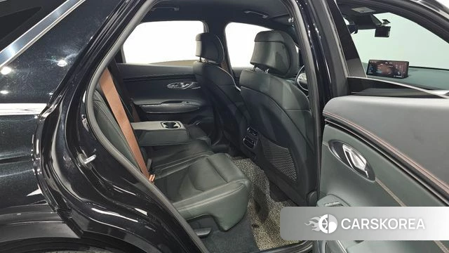 Genesis GV70 id 4224399 из Кореи 18