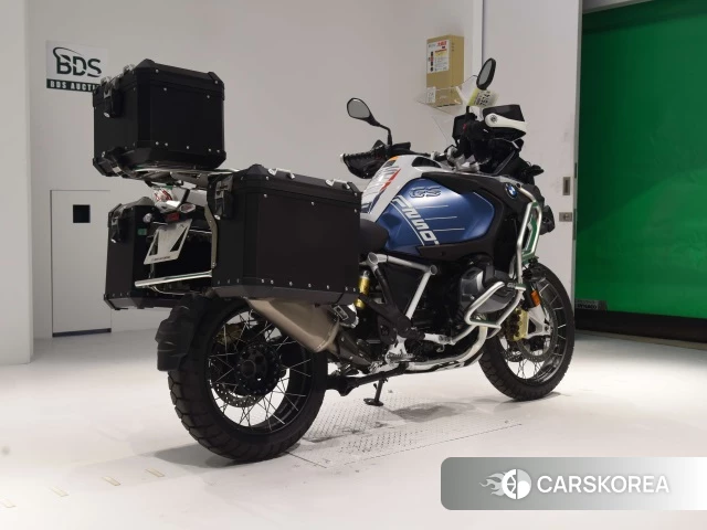 Проданный BMW R1250GS ADVENTURE 2023 из Японии, фото 2
