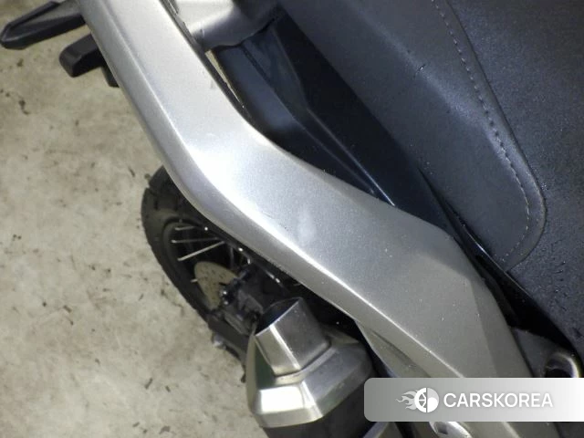 Honda X-ADV 750 id 3949937 из Японии 18